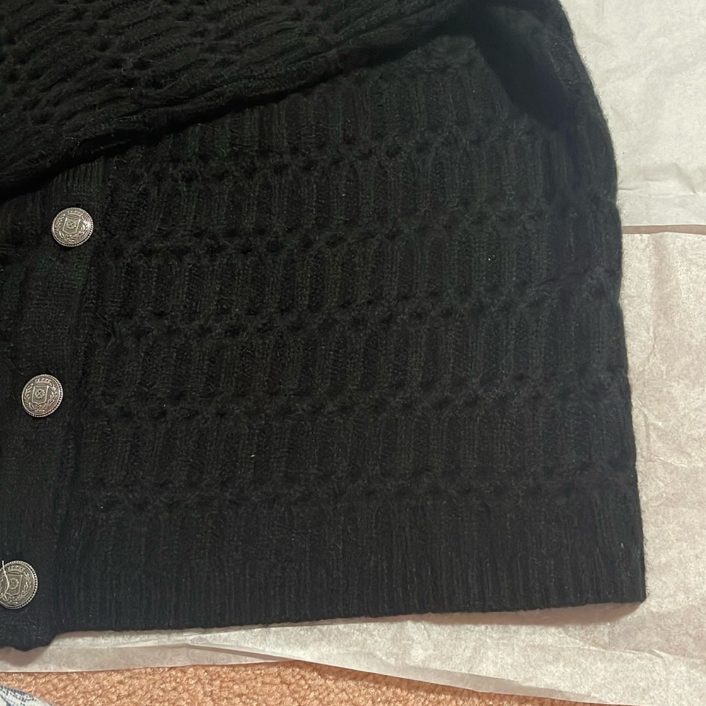 Bloomingdales’s Cashmere 2ply beautiful and very soft - Picture 12 of 16
